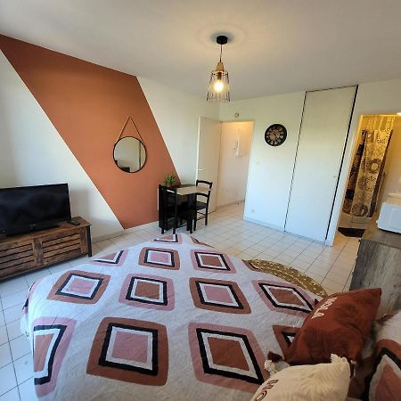 Appartamento Charmant Studio Vue Sur Les Berges Du Lez Montpellier Esterno foto